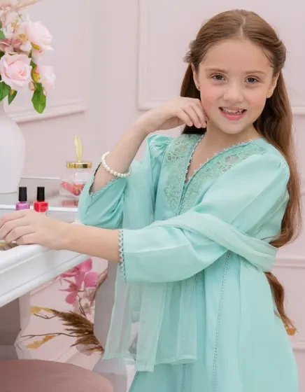 GREEN SILK EMBROIDERED 3PC STITCHEDJGK-S-JGP-25-1577 FB/ME-G-02