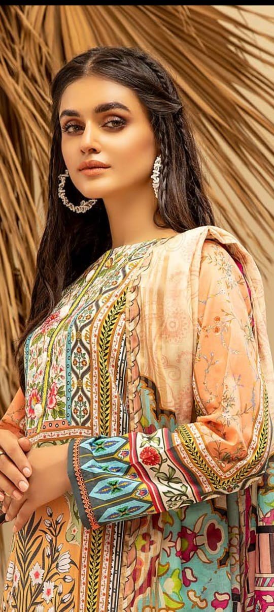 The king of quality ladies Lsm lakhany suit